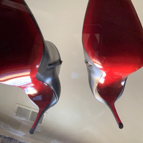 Christian Louboutin So Kate Booty 100 - Picture 8 of 8